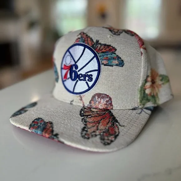 Mitchell & Ness Embroidered 76ers HWC Baseball Hat - Picture 1 of 4